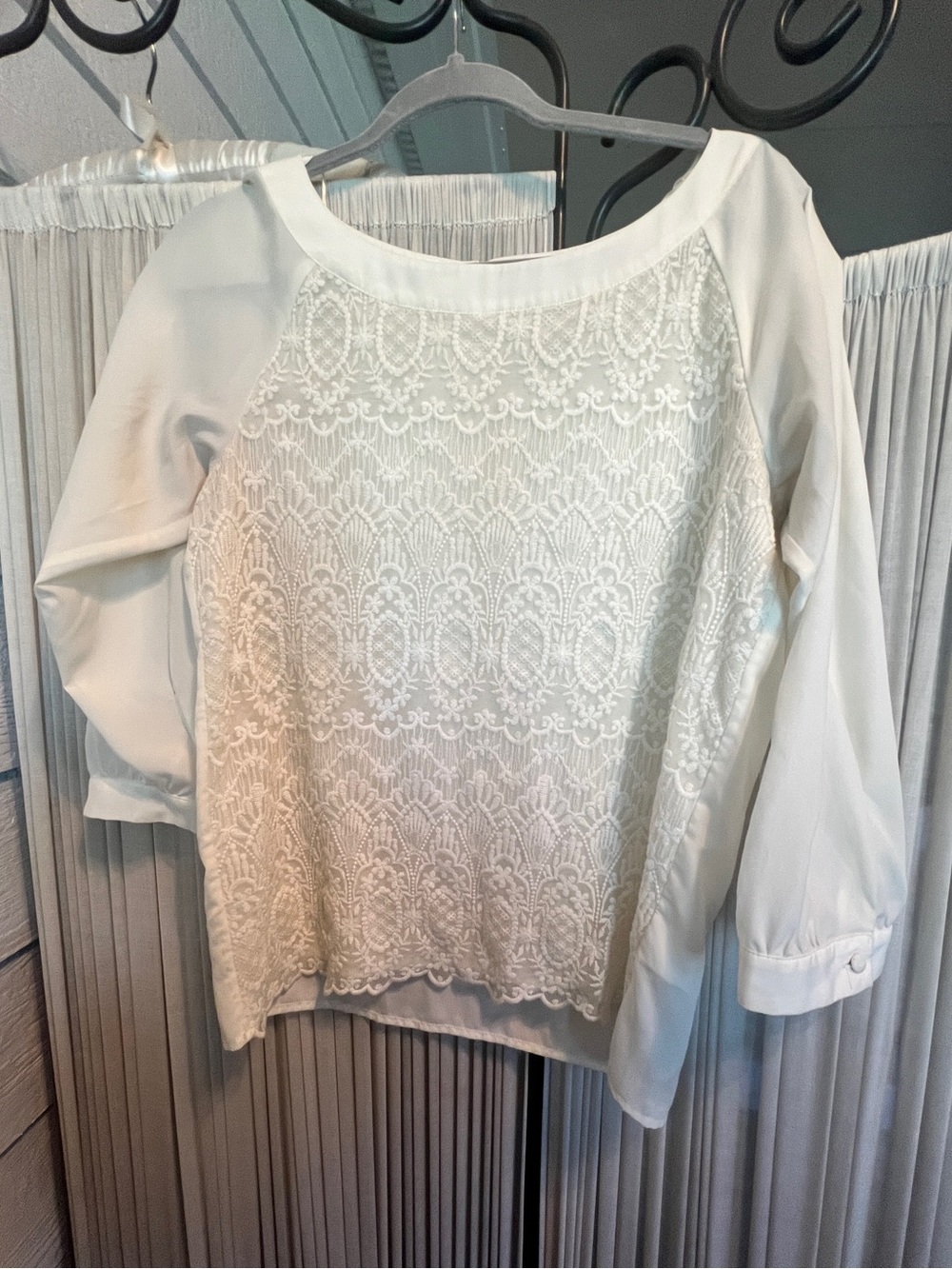 H&M White Lace Sleeve Blouse